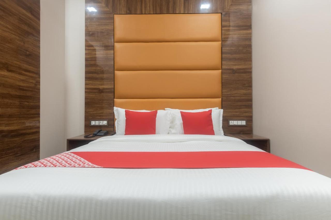 Hotel Blue Executive Near Chhatrapati Shivaji International Airport Bombay Eksteriør billede