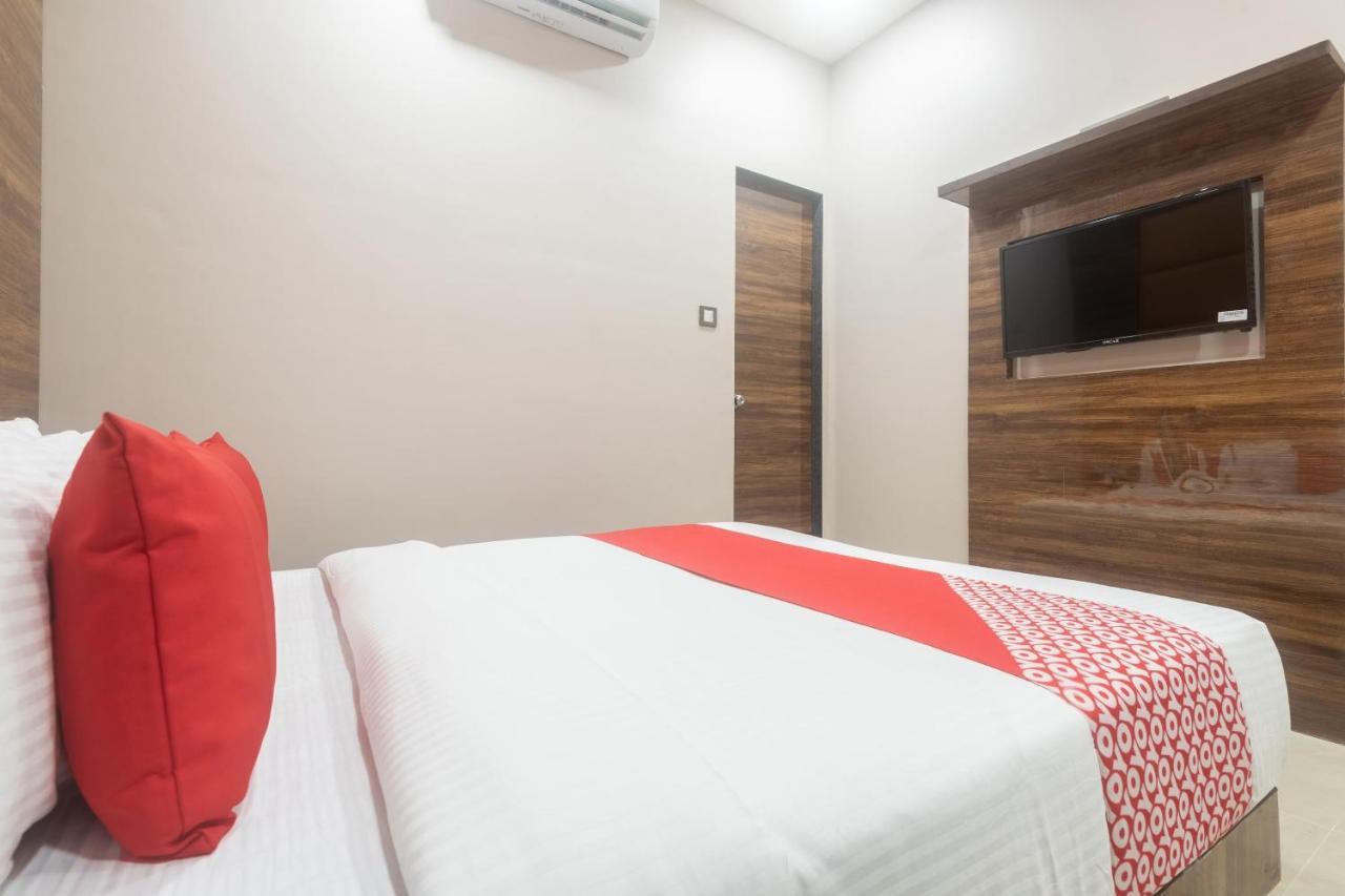 Hotel Blue Executive Near Chhatrapati Shivaji International Airport Bombay Eksteriør billede