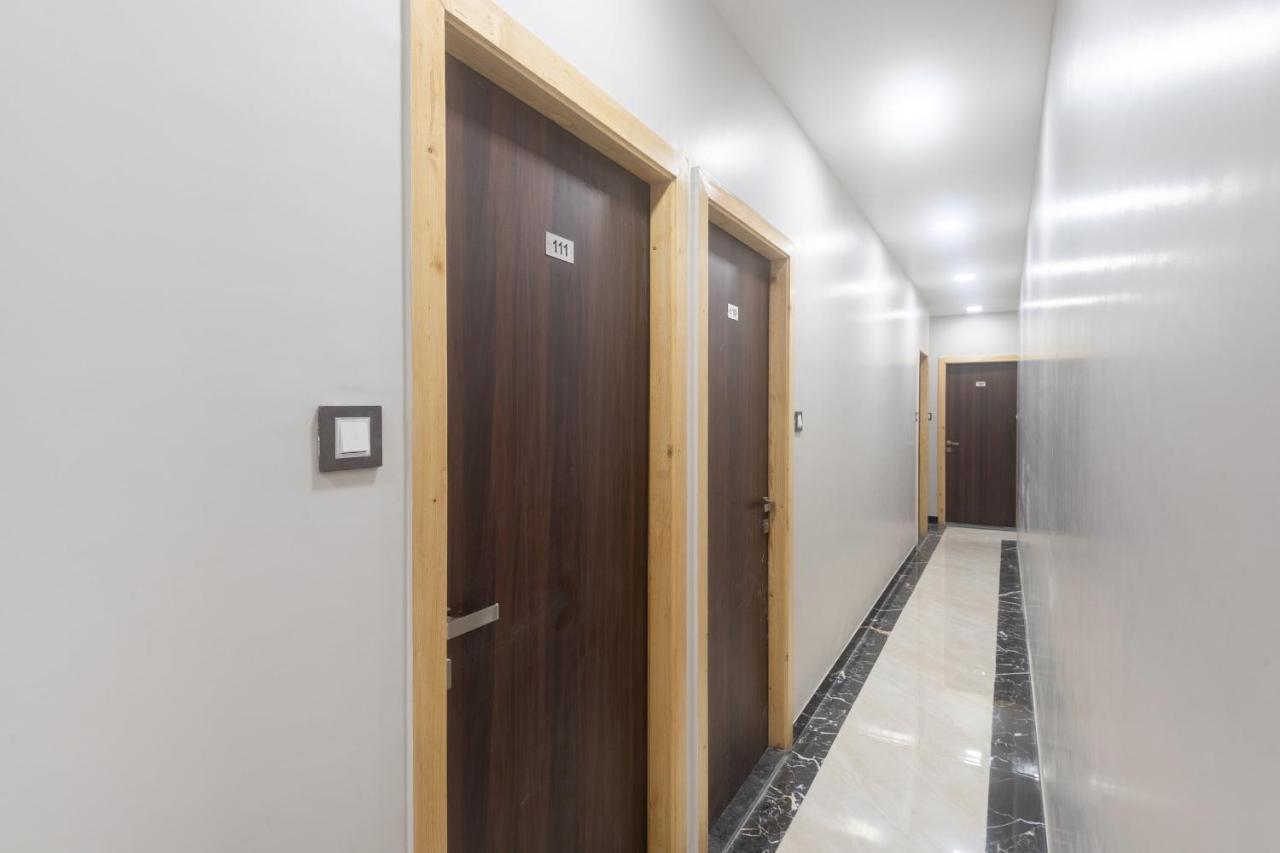Hotel Blue Executive Near Chhatrapati Shivaji International Airport Bombay Eksteriør billede