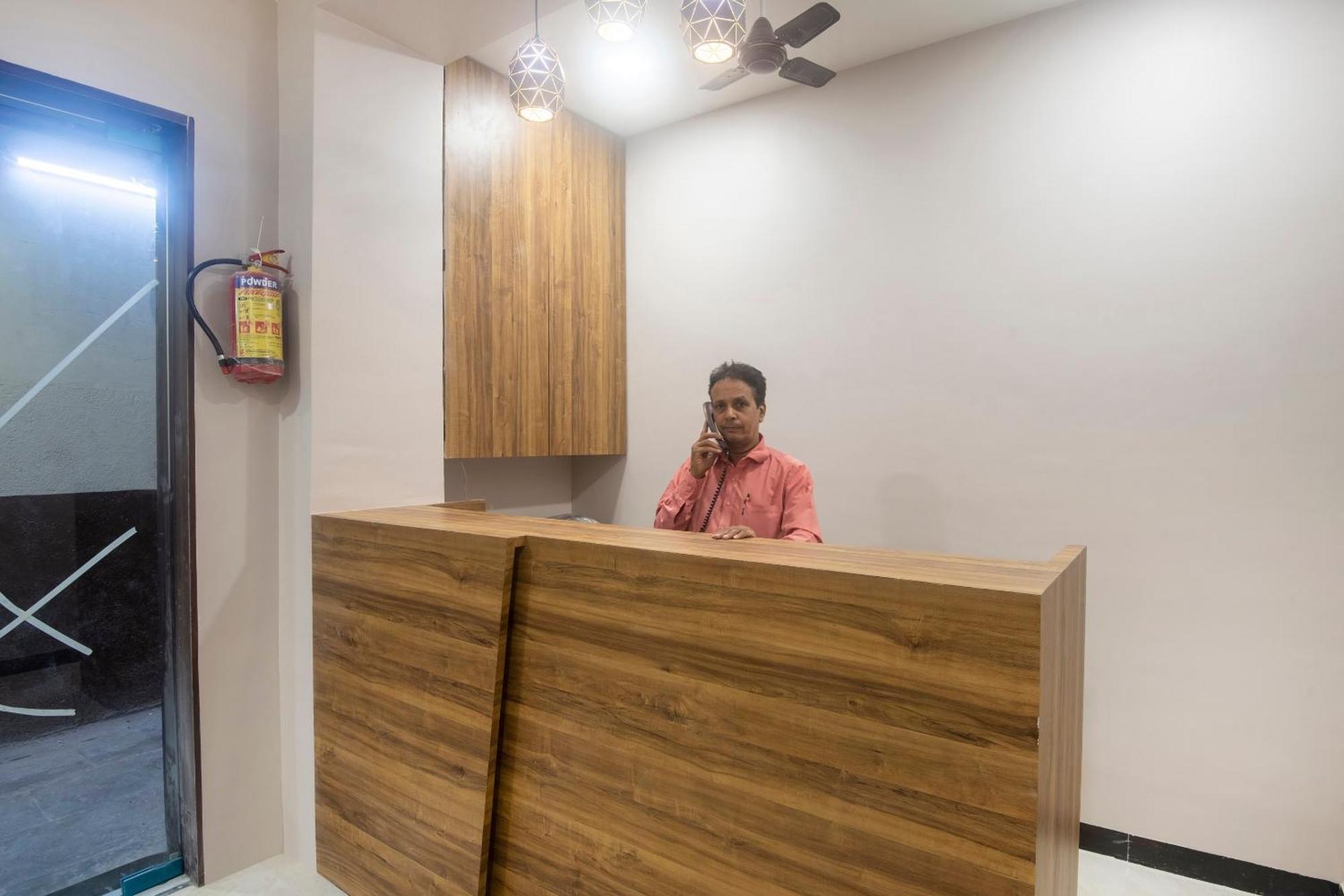 Hotel Blue Executive Near Chhatrapati Shivaji International Airport Bombay Eksteriør billede