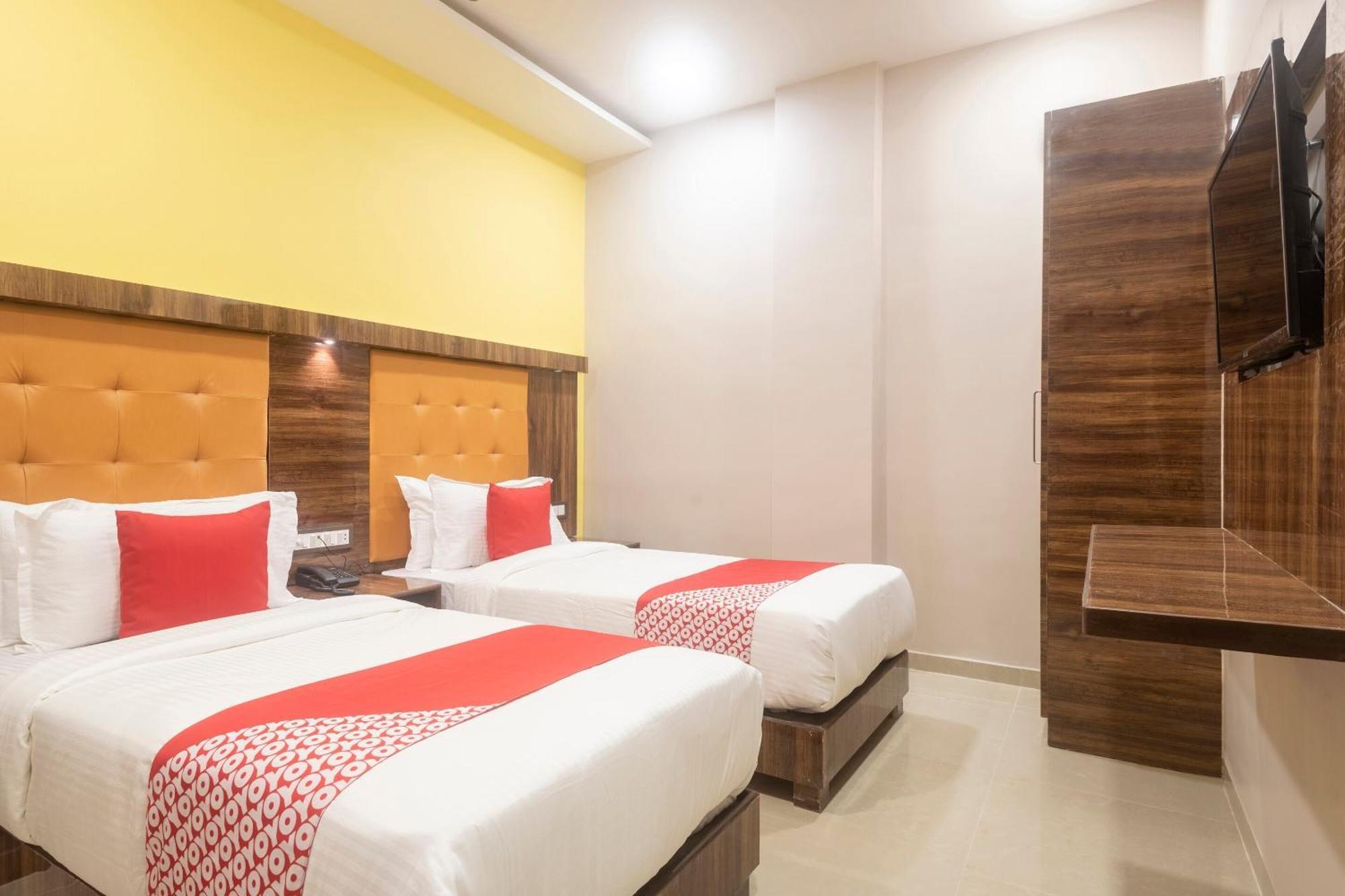 Hotel Blue Executive Near Chhatrapati Shivaji International Airport Bombay Eksteriør billede