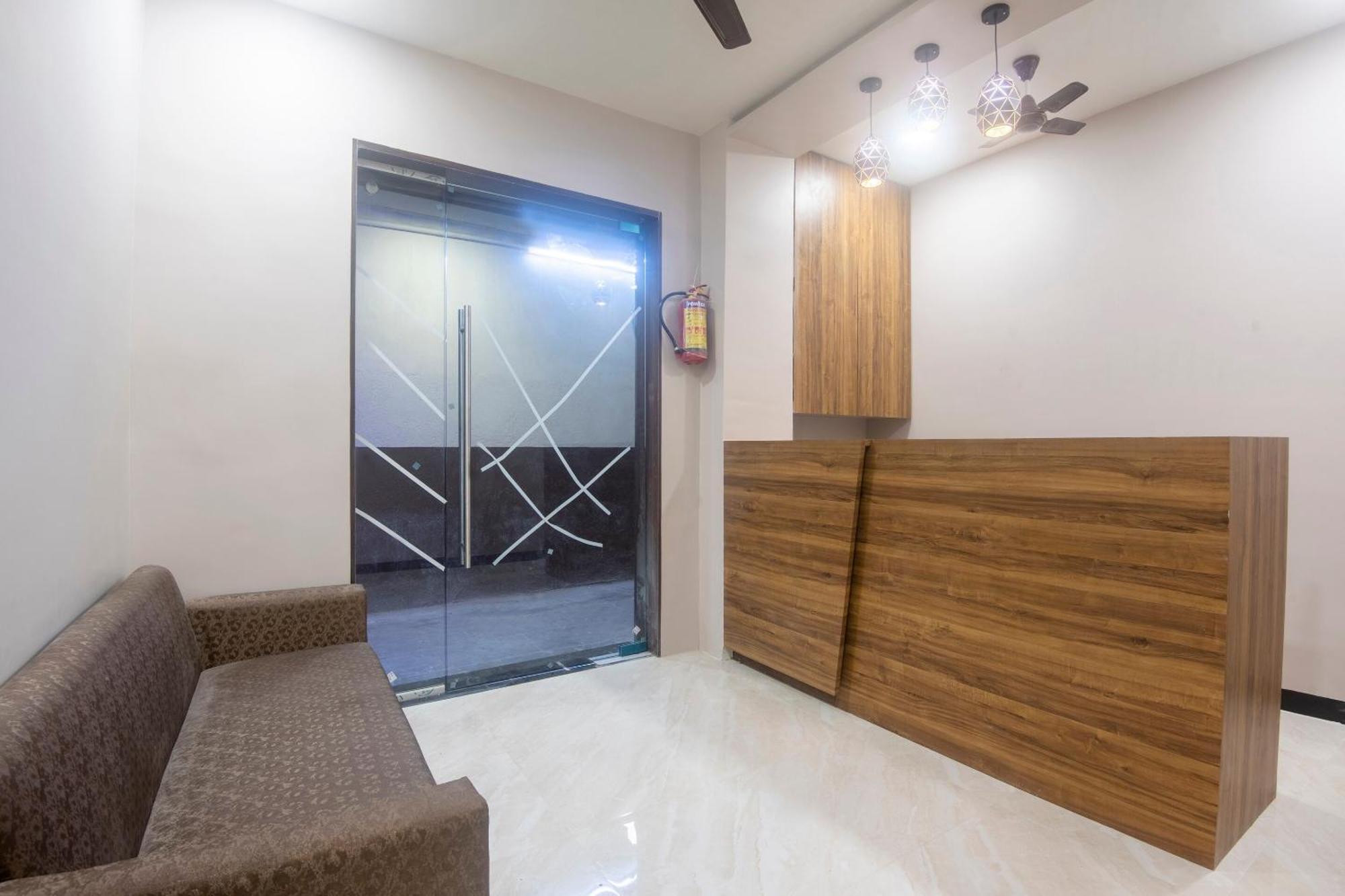 Hotel Blue Executive Near Chhatrapati Shivaji International Airport Bombay Eksteriør billede