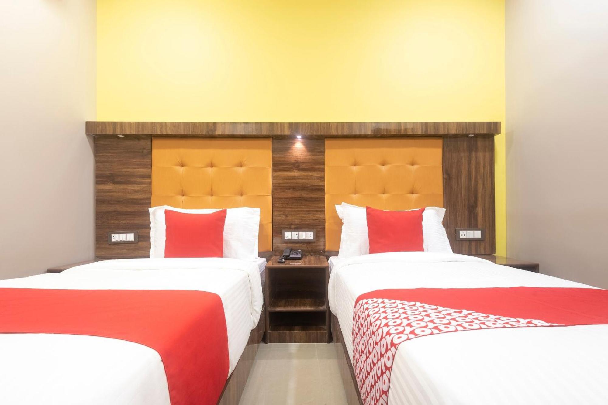 Hotel Blue Executive Near Chhatrapati Shivaji International Airport Bombay Eksteriør billede